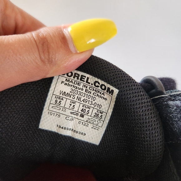 Sorel Black Suede Wedge Heel Boots Booties Size 9.5 Waterproof - Picture 6 of 7